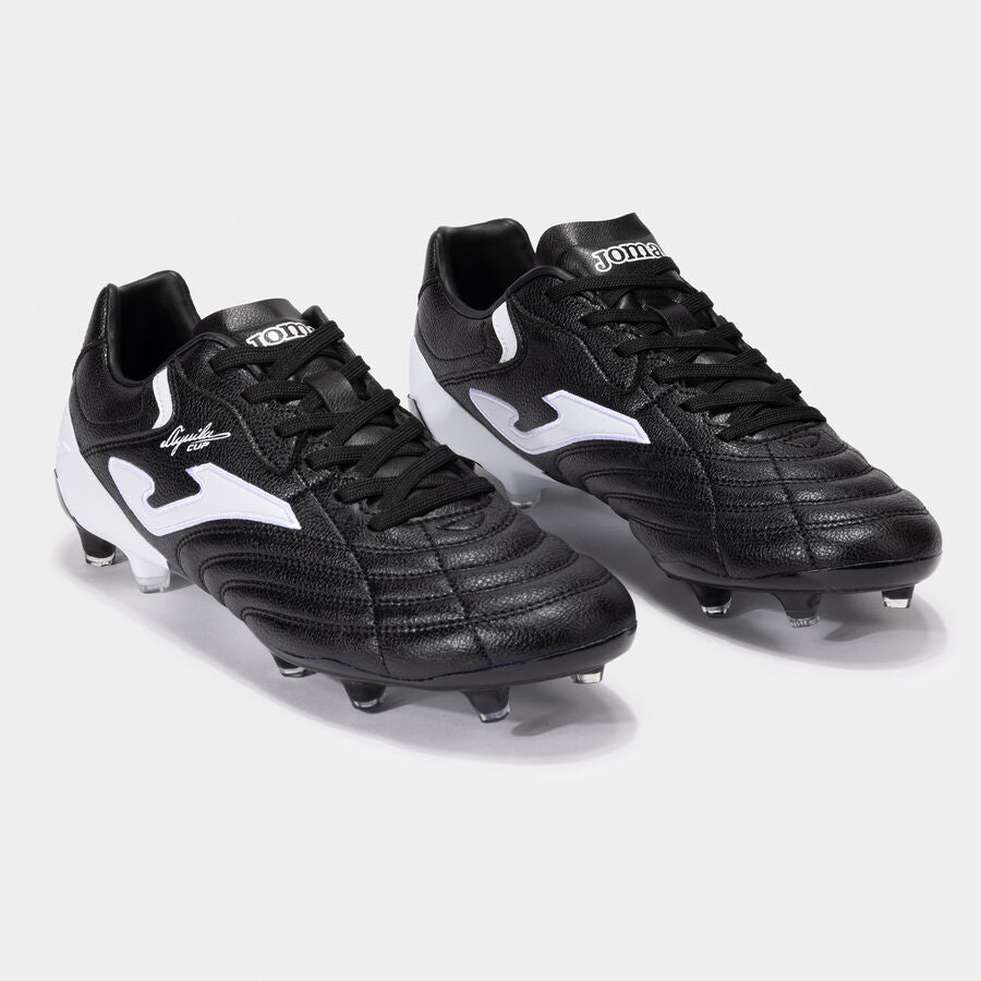 Chuteiras Aguila Cup 24 terreno forme FG preto branco