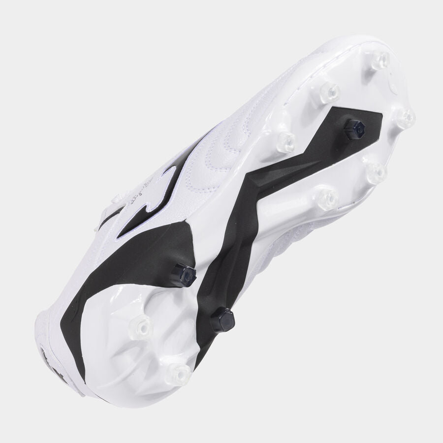 Chuteiras Aguila Cup 24 terreno forme FG branco preto